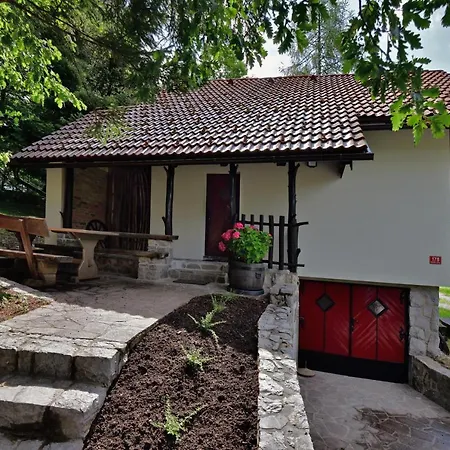 Сasa de vacaciones Forest House Vrhnika